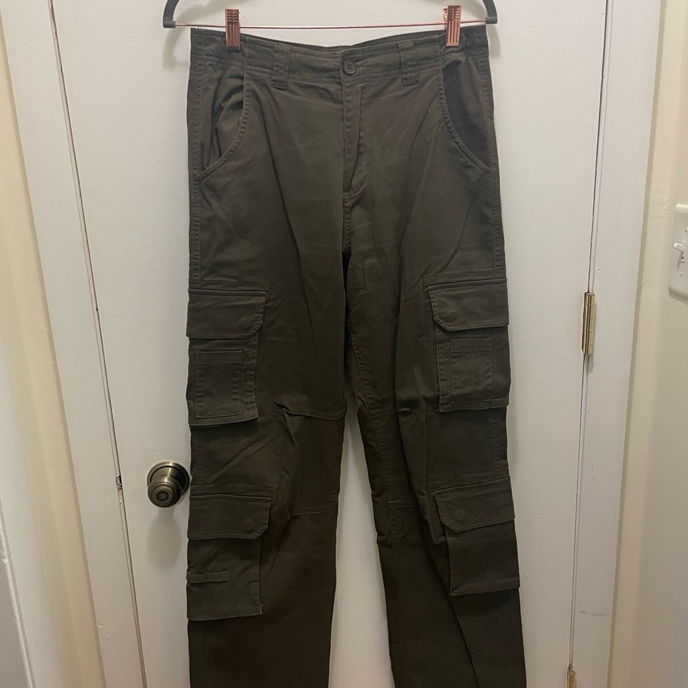Women’s Olive Cargo Pants